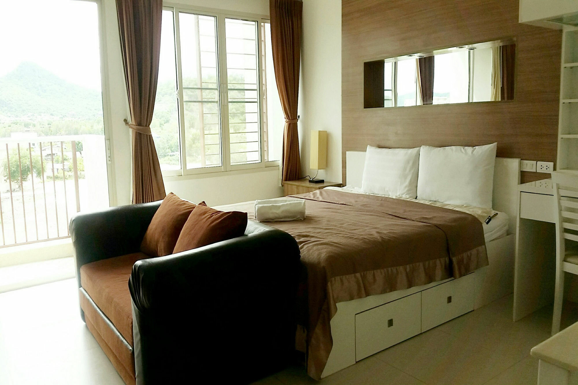 The Seacraze Hua-Hin By Montri C. Appartement HHQ Buitenkant foto